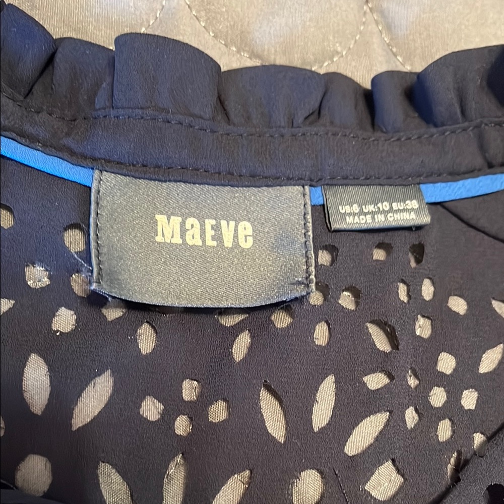 Maeve Anthropologie Luca Blue Tie Front Laser‎ Cut Embellished Sleeveless Blouse - Picture 5 of 9